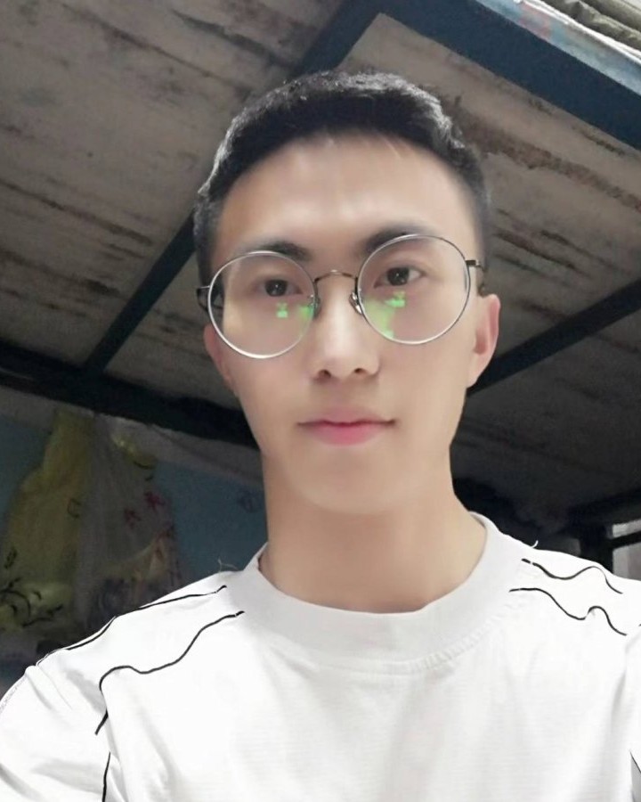 双下肢残疾帅哥：luckyboy 的征婚头像照片