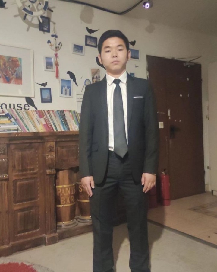 精神残疾帅哥：万青 的征婚头像照片
