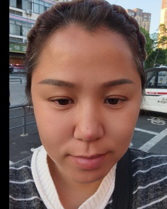 女孩：dnw330782 的征婚头像照片